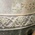 <p>Na podlaze zvonového patra věže je instalován jediný bronzový zvon ve věži kostela, hodinový cimbál s nápisem „L· P · 1996“ a se značkou zvonařské dílny Tomášková-Dytrychová z Brodku u Přerova.</p>
<p></p>
